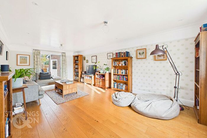 5 Bedroom Detached House For Sale In Pelargonium Drive, Wymondham, NR18