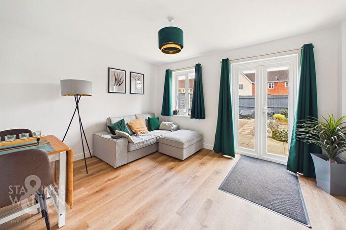 2 Bedroom Terraced House For Sale In Ensign Way, Diss, IP22