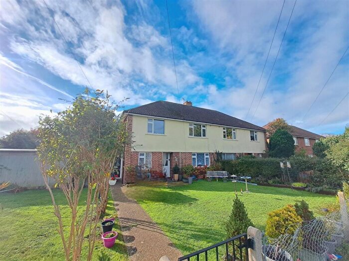 2 Bedroom Apartment For Sale In Carberry Drive, Portchester, PO16