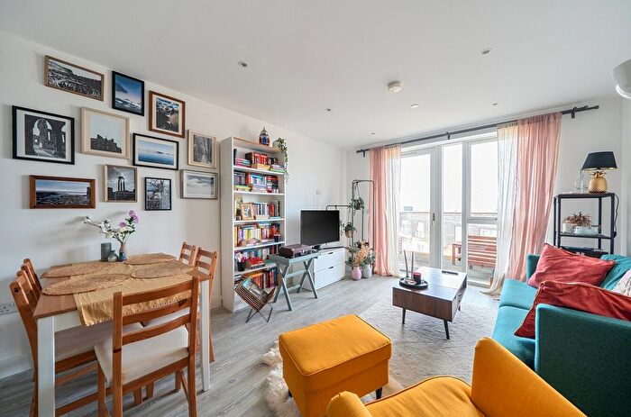 1 Bedroom Flat For Sale In Winchelsea Road, London, NW10