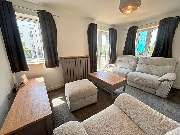 3 Bedroom End Terrace House To Rent In Tithebarn Way, Tithebarn, EX1