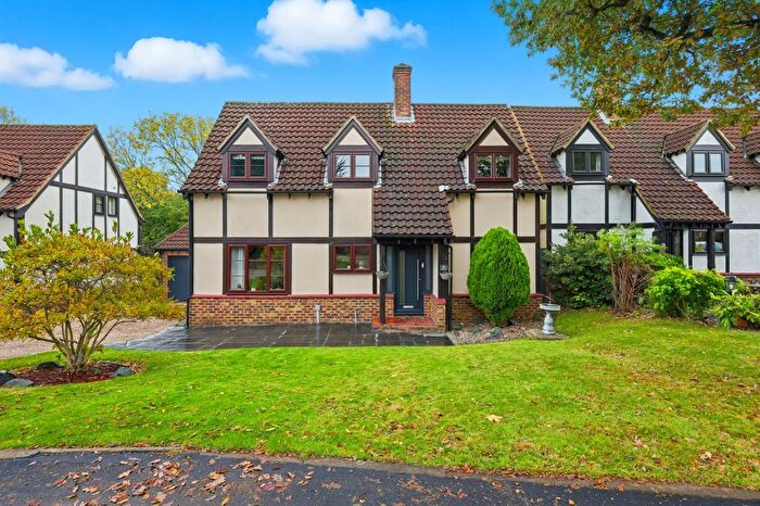 4 Bedroom Detached House For Sale In The Firle, Langdon Hills, Basildon, Essex, SS16