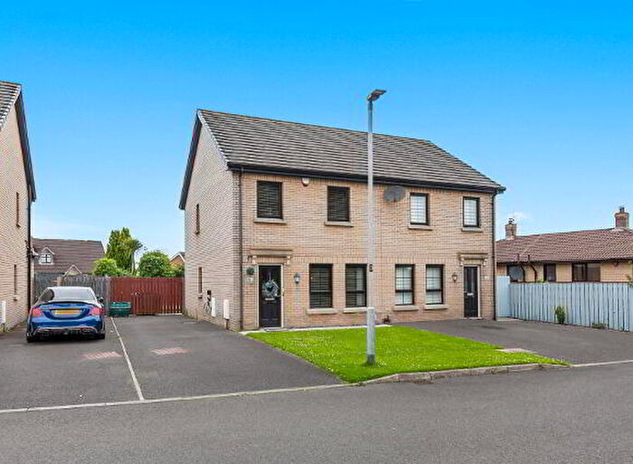 3 Bedroom Semi-Detached House For Sale In Hollybrook Hill, Newtownabbey, BT36