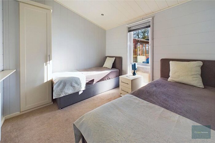 3 Bedroom Bungalow For Sale In The Thatches, Devon, PL21
