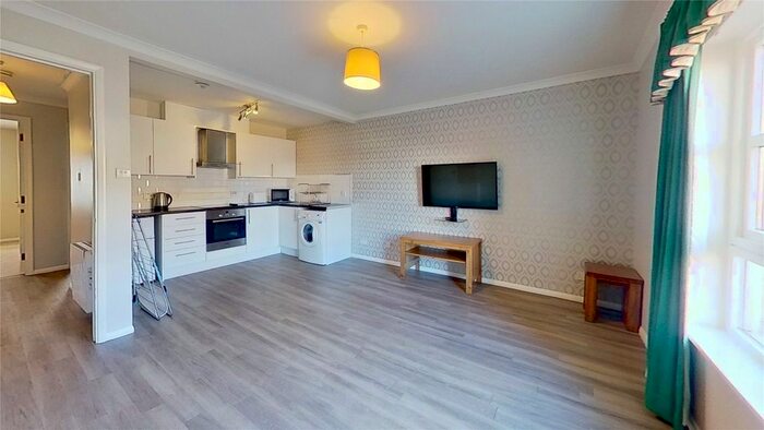2 Bedroom Flat To Rent In Annandale Street, Edinburgh, EH7
