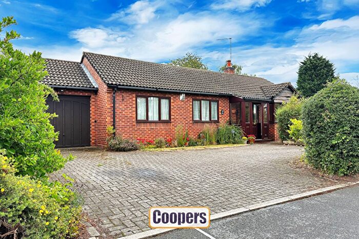 2 Bedroom Detached Bungalow To Rent In Bott Road, Coventry, CV5