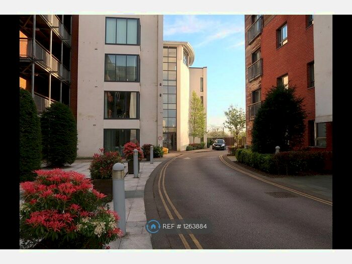 2 Bedroom Flat To Rent In Citipeak, Manchester M20