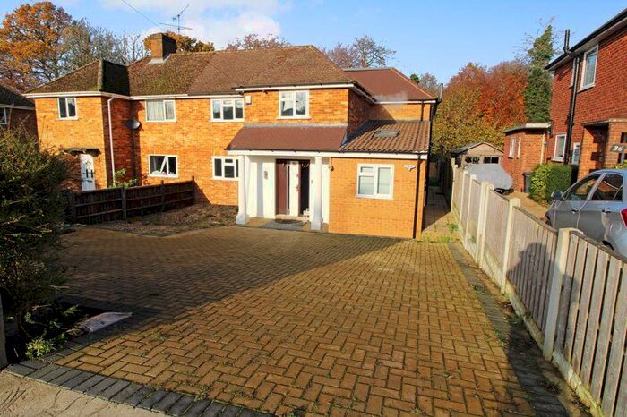 5 Bedroom Semi-Detached House To Rent In Hazlemere, HP15