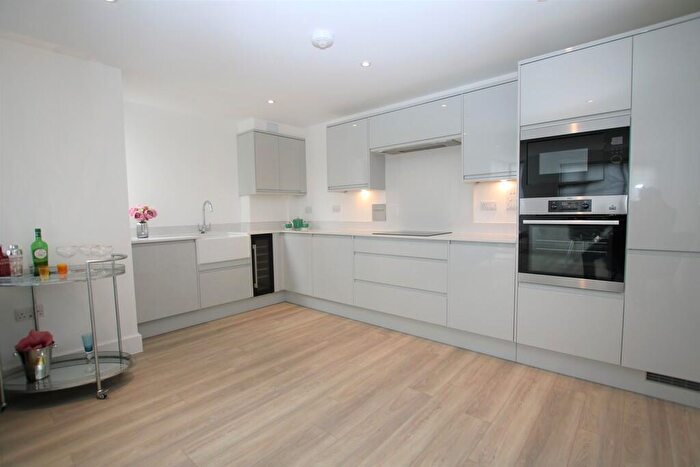 2 Bedroom Apartment For Sale In Stortford Road, Dunmow, CM6