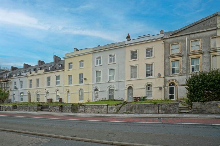 2 Bedroom Maisonette For Sale In Embankment Road, Plymouth, PL4