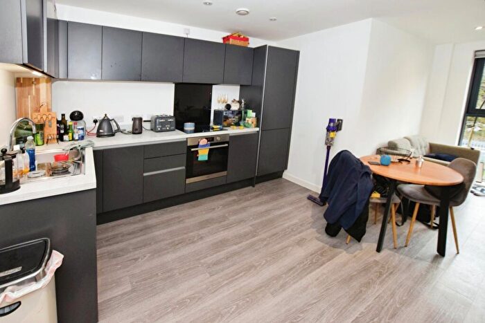 1 Bedroom Flat To Rent In Downtown, Woden Street, Salford, M5