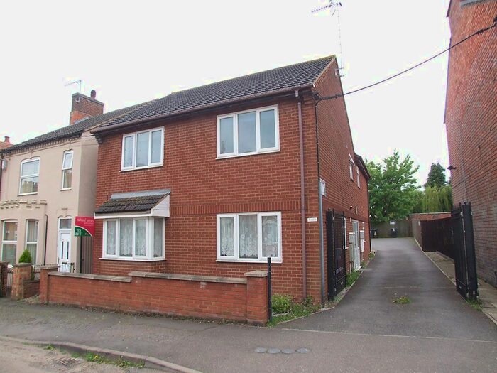 1 Bedroom Flat To Rent In Queen Street, Irthlingborough, Wellingborough, NN9