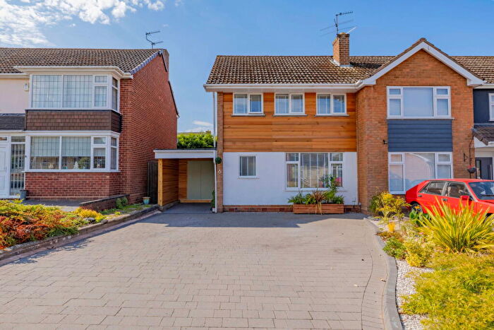 3 Bedroom Semi-Detached House For Sale In Lychgate Avenue, Pedmore, Stourbridge, DY9