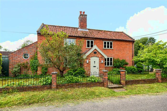 3 Bedroom Detached House For Sale In Bruisyard Road, Rendham, Saxmundham, Suffolk, IP17