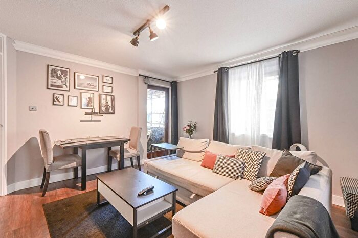 1 Bedroom Flat To Rent In Royal Mint, Tower Hill, London, E1