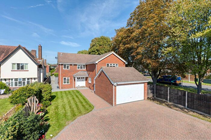 4 Bedroom Detached House For Sale In Chancellors Road, Stevenage, Hertfordshire, SG1
