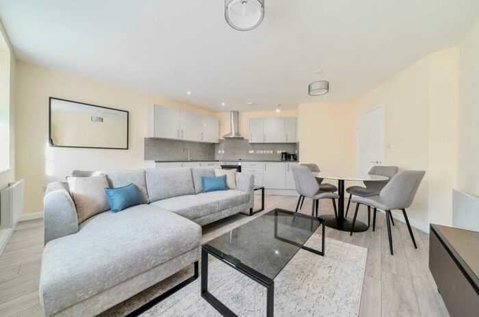 2 Bedroom Flat To Rent In Chatfield House, Marsh Street, Bristol, BS1