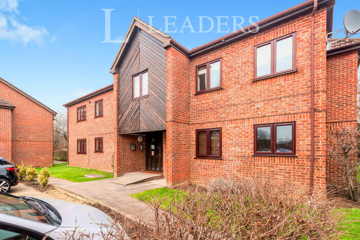 1 Bedroom Apartment To Rent In Dormer Close, Aylesbury, HP21