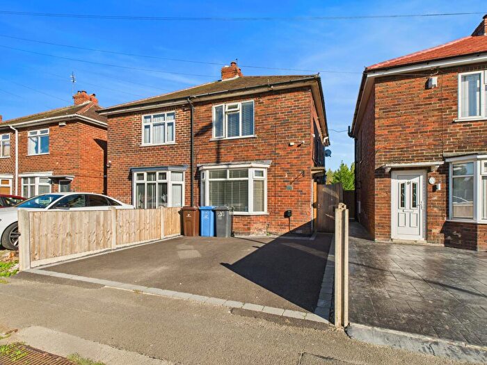 3 Bedroom Semi-Detached House For Sale In Stenson Road, Sunnyhill, DE23