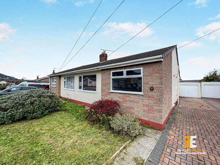 2 Bedroom Semi-Detached Bungalow For Sale In Coed Celyn, Abergele, LL22