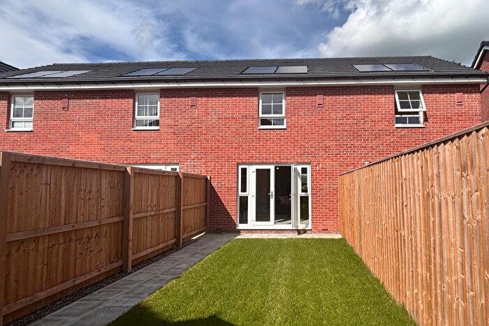 2 Bedroom Mews For Sale In Inglewhite Road, Preston, PR3