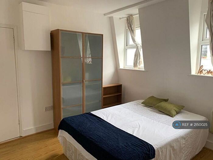 Studio To Rent In London, London, N19