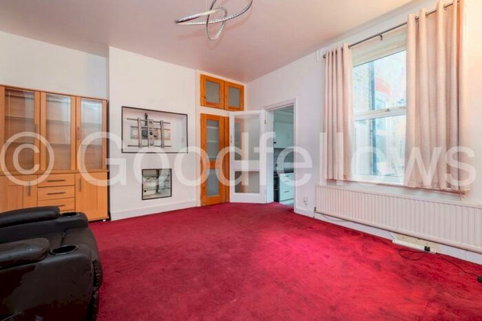 3 Bedroom House To Rent In Graham Avenue, Mitcham, CR4