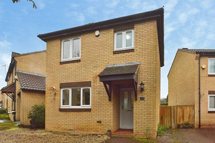 2 Bedroom Detached House For Sale In Sutton Court, Emerson Valley, Milton Keynes, MK4