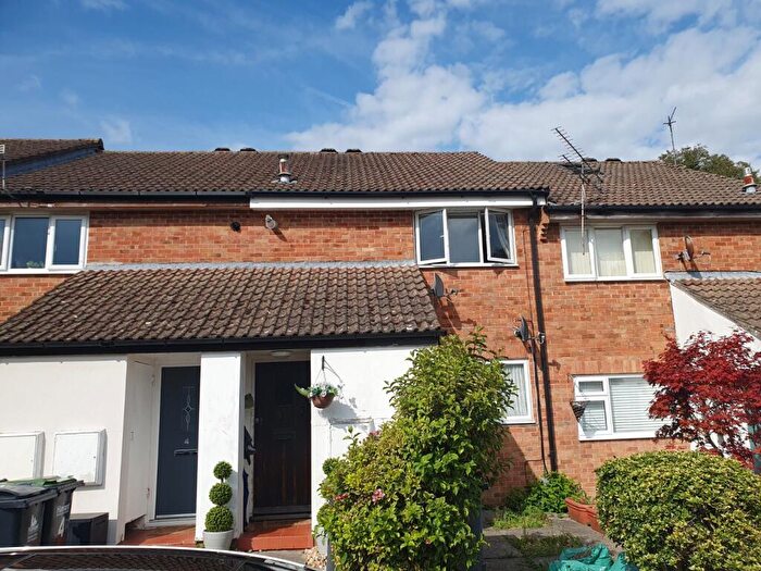 1 Bedroom Flat To Rent In Valentine Court, Waterlooville, Hampshire, PO7