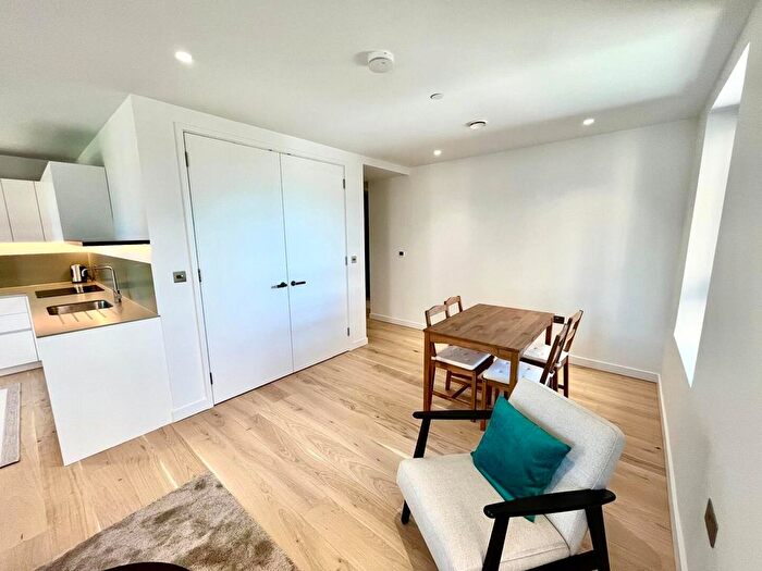1 Bedroom Flat To Rent In East Parkside, London, SE10