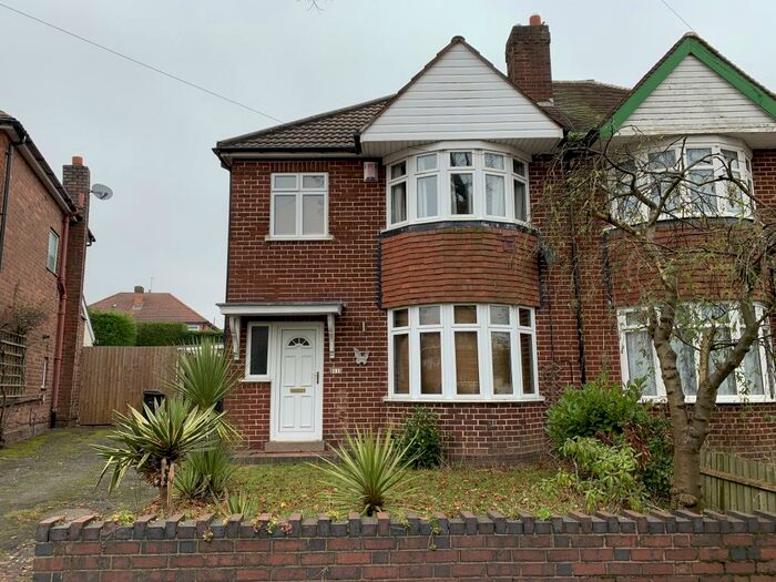 3 Bedroom House To Rent In Sandgate Road, Hall Green, B28