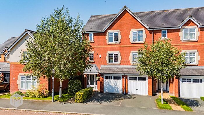 4 Bedroom Town House For Sale In Coppice Close, Lostock, BL6