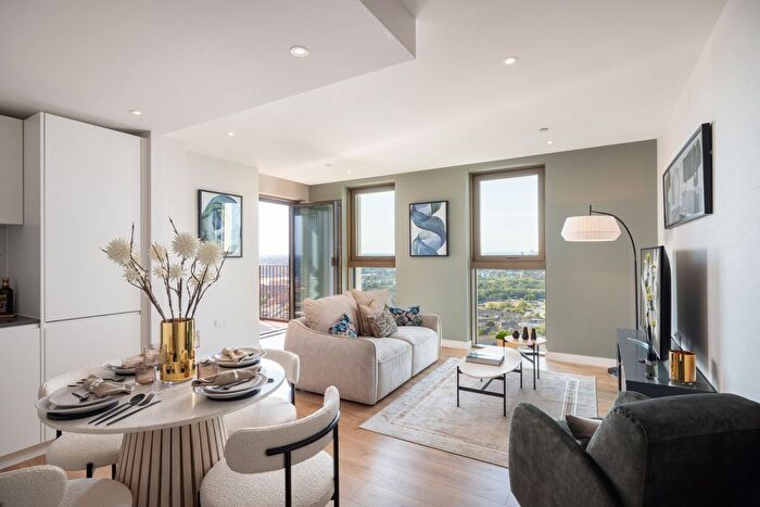 1 Bedroom Flat For Sale In One Thames Quay, Canary Wharf, E14