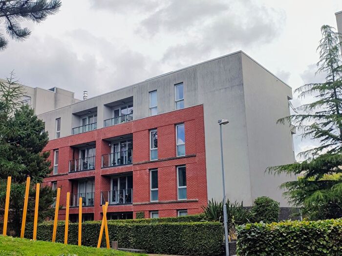 2 Bedroom Flat To Rent In The Embankment, Belfast, BT7