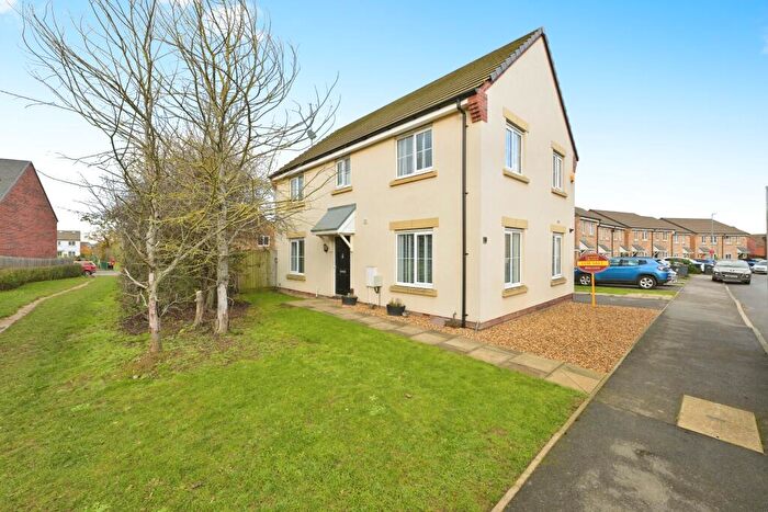 4 Bedroom Detached House For Sale In Damselfly Road, Northampton, Northamptonshire, NN4