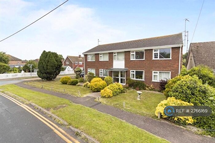 2 Bedroom Flat To Rent In St. Johns Road, Polegate, BN26