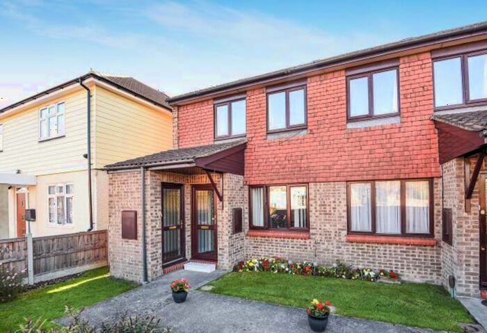 1 Bedroom Maisonette To Rent In West Ewell, KT19