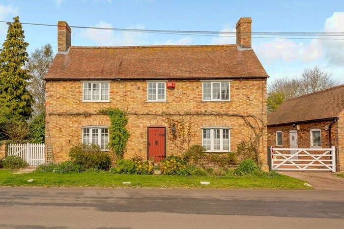 3 Bedroom Detached House To Rent In The Avenue, Leighton Bromswold, Huntingdon, Cambridgeshire PE28