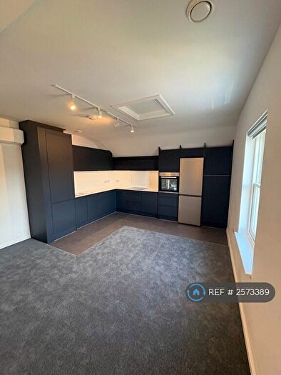 1 Bedroom Flat To Rent In Eastfield Road, Cotham, Bristol, BS6