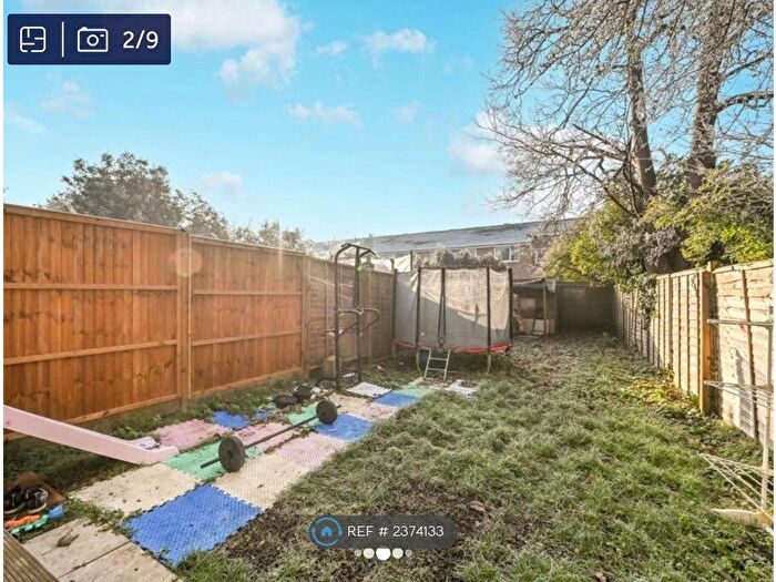 2 Bedroom Flat To Rent In Kingston Road, New Malden, KT3