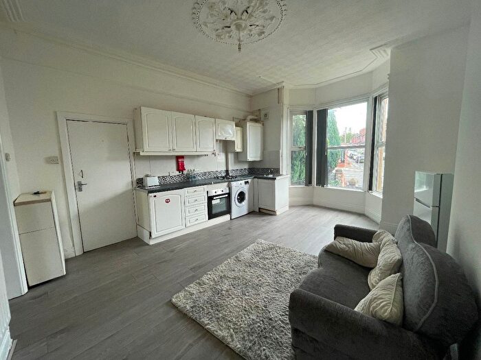 1 Bedroom Flat To Rent In Roundhay Road, Roundhay, Leeds, LS8