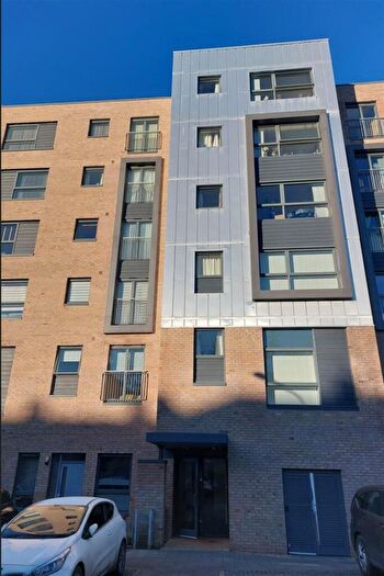 1 Bedroom Flat To Rent In Winterburn Place, EH14