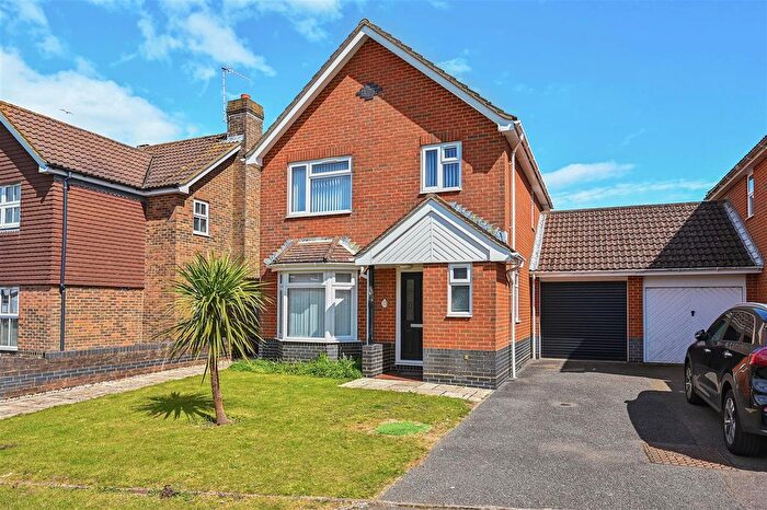 3 Bedroom Property For Sale In Gainsborough Road, Bexhill-On-Sea, TN40