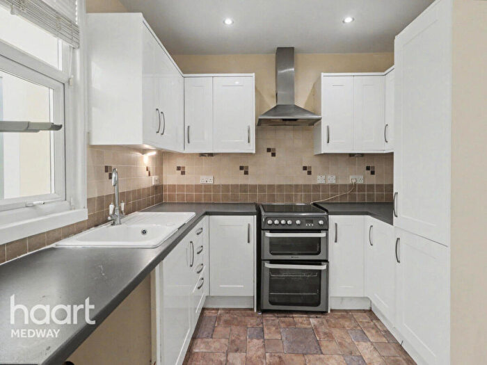 3 Bedroom Terraced House To Rent In Sturdee Avenue, Gillingham, ME7