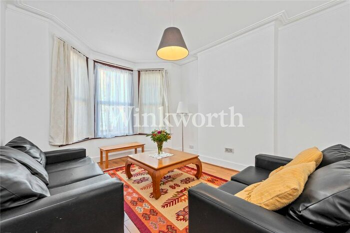 4 Bedroom Terraced House To Rent In Kimberley Gardens, London, N4