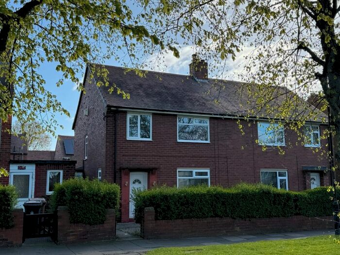 3 Bedroom Semi-Detached House To Rent In Denbigh Avenue, Wallsend., NE28