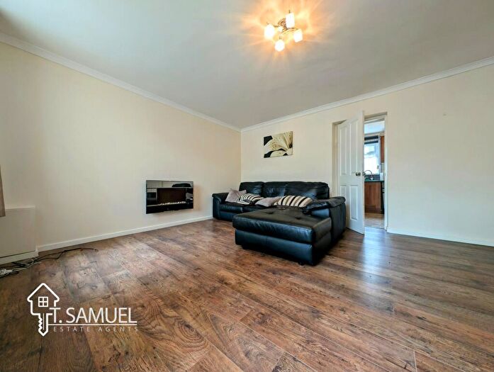 3 Bedroom Terraced House For Sale In High Street, Mountain Ash, CF45