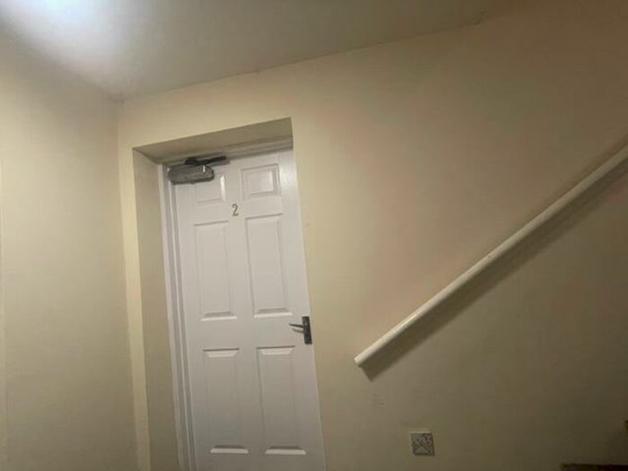 1 Bedroom Flat To Rent In St. James Park Road, Northampton, NN5