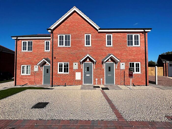 2 Bedroom Terraced House To Rent In Brookfield Close, LL13