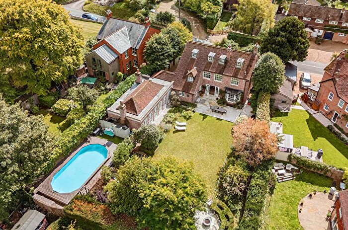 5 Bedroom Detached House For Sale In Chapel Road, Meonstoke, Southampton, Hampshire, SO32